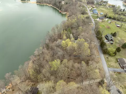 425 S Lakewind Drive Piney Flats Tn 37686, Piney Flats, TN 37686