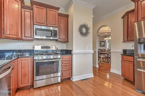 Kitchen - 1005 Willows Trace Drive Johnson City Tn 37601, Johnson City, TN 37601 photo 4 of 9