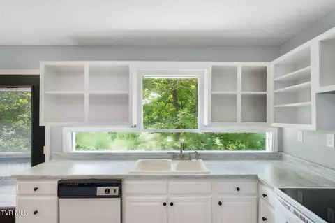 Kitchen - 2316 Devault Bridge Road Piney Flats Tn 37686, Piney Flats, TN 37686 photo 1 of 3