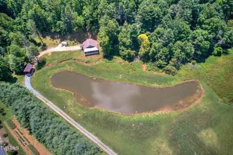 Other - 565 Piney Grove Road Hampton Tn 37658, Hampton, TN 37658 photo 2 of 18