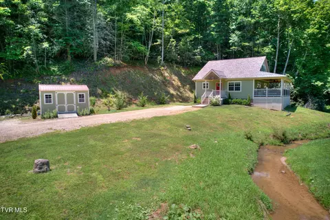 Exterior - 565 Piney Grove Road Hampton Tn 37658, Hampton, TN 37658 photo 10 of 16
