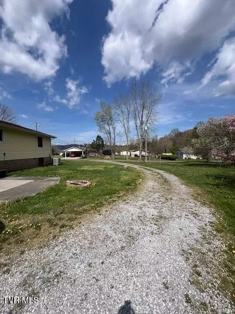 Exterior - 1075 Rock Creek Road Erwin Tn 37650, Erwin, TN 37650 photo 2 of 3