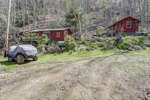 869 Tumbling Creek Road Erwin Tn 37650, Erwin, TN 37650