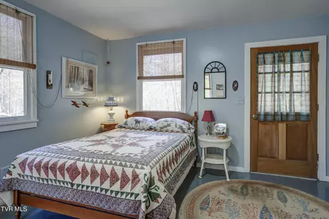 Bedroom - 869 Tumbling Creek Road Erwin Tn 37650, Erwin, TN 37650 photo 4 of 5