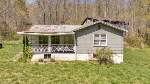 2740 Dry Creek Road Blackwater Va 24221, Blackwater, VA 24221