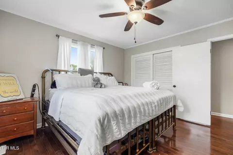 Bedroom - 506 Old Stage Road Erwin Tn 37650, Erwin, TN 37650 photo 4 of 7