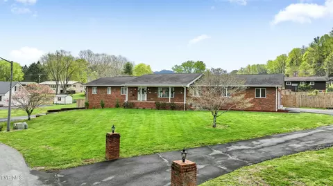 Exterior - 506 Old Stage Road Erwin Tn 37650, Erwin, TN 37650 photo 1 of 8