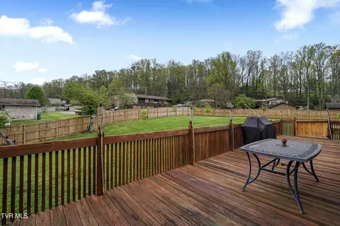 Exterior - 506 Old Stage Road Erwin Tn 37650, Erwin, TN 37650 photo 6 of 8