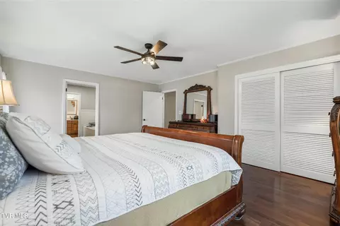 Bedroom - 506 Old Stage Road Erwin Tn 37650, Erwin, TN 37650 photo 6 of 7