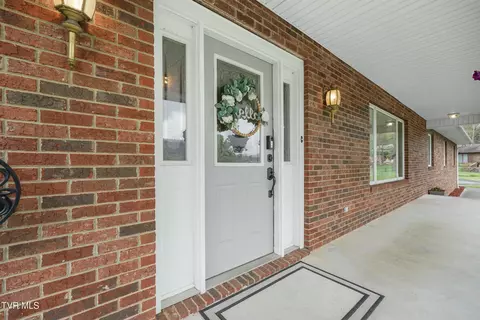 Exterior - 506 Old Stage Road Erwin Tn 37650, Erwin, TN 37650 photo 3 of 8