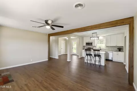 Living - 61 Tiny Lane Greeneville Tn 37743, Greeneville, TN 37743 photo 1 of 6