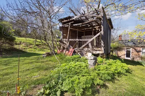 Exterior - 3118 Old State Route 34 Limestone Tn 37681, Limestone, TN 37681 photo 10 of 19