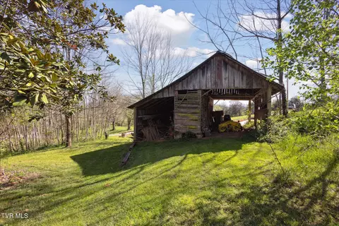 Exterior - 3118 Old State Route 34 Limestone Tn 37681, Limestone, TN 37681 photo 9 of 19