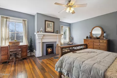 Bedroom - 3118 Old State Route 34 Limestone Tn 37681, Limestone, TN 37681 photo 3 of 5