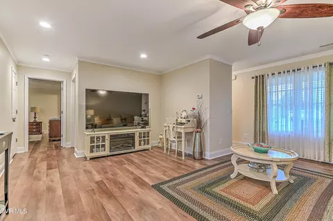 208 Memory Lane Bristol Tn 37620, Bristol, TN 37620 photo 7