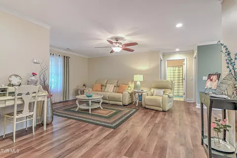 208 Memory Lane Bristol Tn 37620, Bristol, TN 37620 photo 5