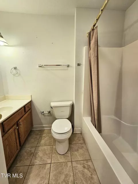 Bath - 485 Ebenezer Loop Chuckey Tn 37641, Chuckey, TN 37641 photo 2 of 2