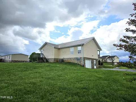 Exterior - 485 Ebenezer Loop Chuckey Tn 37641, Chuckey, TN 37641 photo 3 of 5