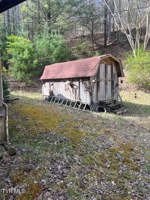 Exterior - 200 Little Bald Creek Road Erwin Tn 37650, Erwin, TN 37650 photo 2 of 5
