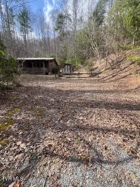 Exterior - 200 Little Bald Creek Road Erwin Tn 37650, Erwin, TN 37650 photo 4 of 5