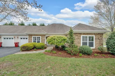 211 University Parkway 16 Johnson City Tn 37604, Johnson City, TN 37604