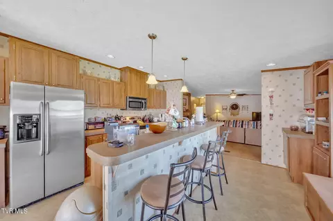 Kitchen - 460 Ebenezer Loop Chuckey Tn 37641, Chuckey, TN 37641 photo 2 of 3