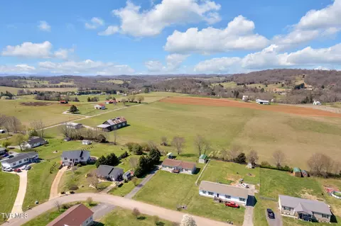 View/Area - 460 Ebenezer Loop Chuckey Tn 37641, Chuckey, TN 37641 photo 3 of 9