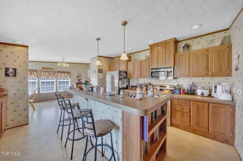 Kitchen - 460 Ebenezer Loop Chuckey Tn 37641, Chuckey, TN 37641 photo 1 of 3