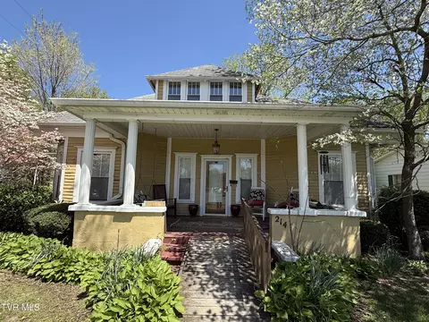 214 S Sycamore Street Elizabethton Tn 37643, Elizabethton, TN 37643