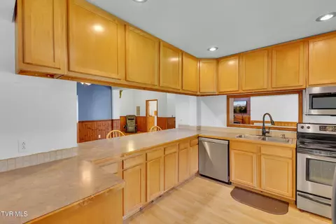 Kitchen - 320 Ray Kegley Road Erwin Tn 37650, Erwin, TN 37650 photo 2 of 3