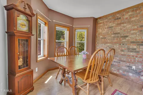 Dining - 320 Ray Kegley Road Erwin Tn 37650, Erwin, TN 37650 photo 2 of 5