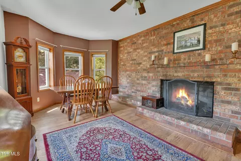 Dining - 320 Ray Kegley Road Erwin Tn 37650, Erwin, TN 37650 photo 1 of 5