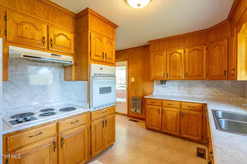 55 Central Street Greeneville Tn 37745, Greeneville, TN 37745 photo 14