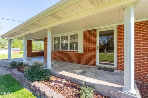 55 Central Street Greeneville Tn 37745, Greeneville, TN 37745 photo 2