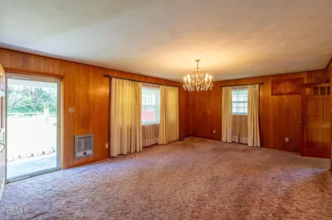 55 Central Street Greeneville Tn 37745, Greeneville, TN 37745 photo 9