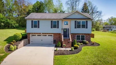 5017 Aberlea Place Piney Flats Tn 37686, Piney Flats, TN 37686