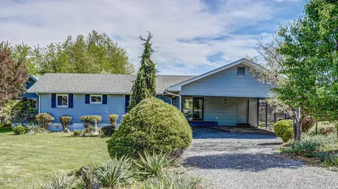 202 Redwood Road Bristol Tn 37620, Bristol, TN 37620