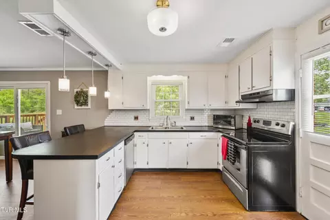 7357 White Pine Circle Bristol Va 24202, Bristol, VA 24202 photo 8