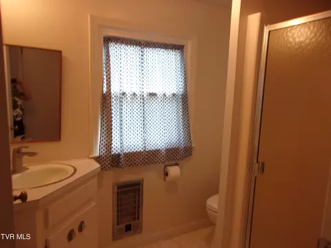 136 Smithdale E Boulevard Limestone Tn 37681, Limestone, TN 37681 photo 22