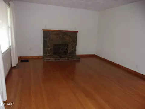 136 Smithdale E Boulevard Limestone Tn 37681, Limestone, TN 37681 photo 11