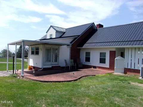 136 Smithdale E Boulevard Limestone Tn 37681, Limestone, TN 37681 photo 5