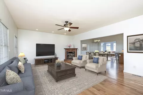 12144 Harvard Lane Lane Glade Spring Va 24340, Glade Spring, VA 24340 photo 5