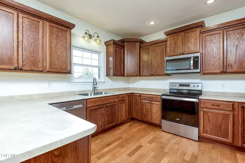 12144 Harvard Lane Lane Glade Spring Va 24340, Glade Spring, VA 24340 photo 6