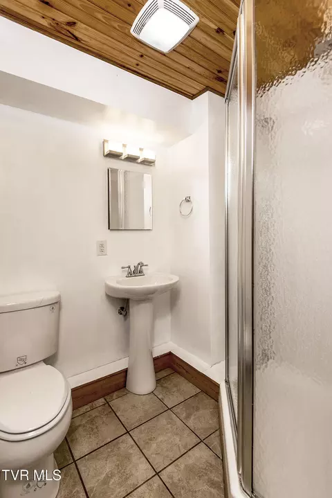 12144 Harvard Lane Lane Glade Spring Va 24340, Glade Spring, VA 24340 photo 30