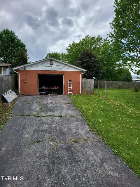 Exterior - 117 Tyler Street Erwin Tn 37650, Erwin, TN 37650 photo 5 of 5