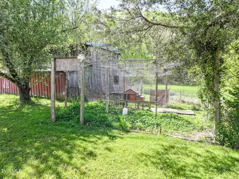 Exterior - 915 Ottway Rd Greeneville Tn 37745, Greeneville, TN 37745 photo 13 of 20