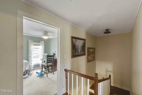 Entry Way - 915 Ottway Rd Greeneville Tn 37745, Greeneville, TN 37745 photo 1 of 6