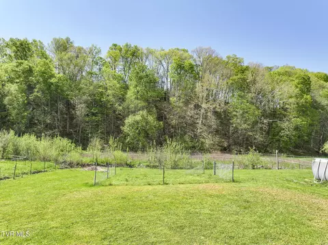 Exterior - 915 Ottway Rd Greeneville Tn 37745, Greeneville, TN 37745 photo 18 of 20
