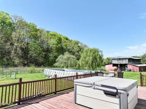 Exterior - 915 Ottway Rd Greeneville Tn 37745, Greeneville, TN 37745 photo 16 of 20