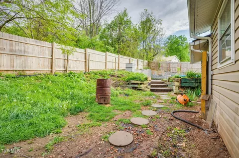 Exterior - 105 Deaton Street Erwin Tn 37650, Erwin, TN 37650 photo 4 of 6